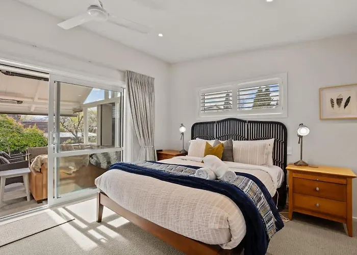 Walnut - Sleeps 6, Walk To Wanaka