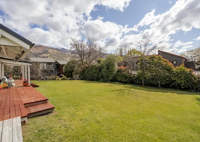 Walnut - Sleeps 6, Walk To *